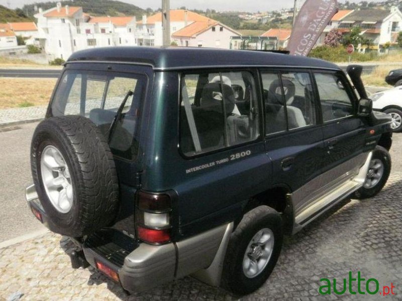 2001' Mitsubishi Pajero 2.8 Td Gls Longo Abs photo #1