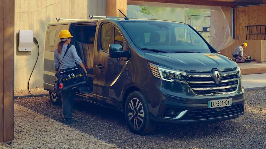 Renault Trafic Van E-Tech Electric Debuts As Van With 149-Mile Range