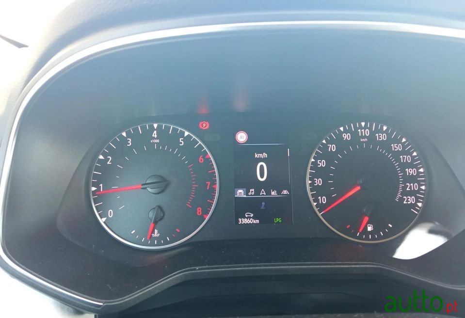 2021' Renault Clio photo #3