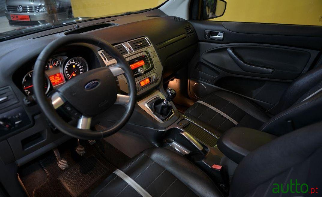 2010' Ford Kuga 2.0 Titanium photo #2