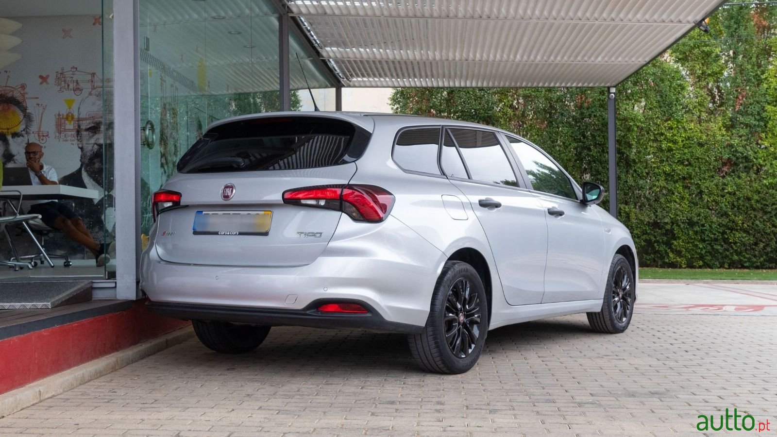 2020' Fiat Tipo Station Wagon photo #3
