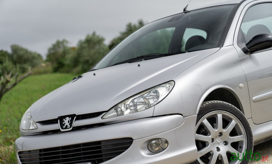 1999' Peugeot 206 photo #4