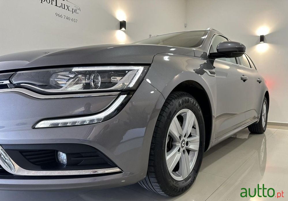 2017' Renault Talisman Sport Tourer photo #4