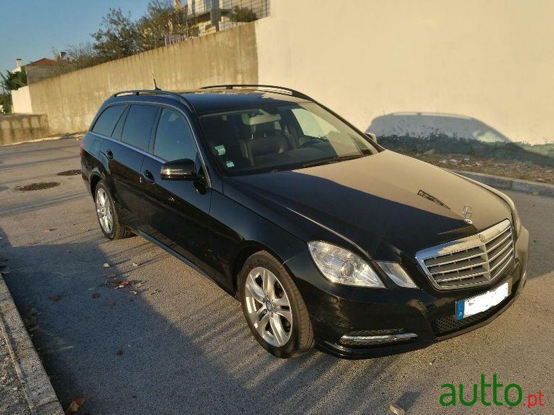 2012' Mercedes-Benz E-200 Cdi photo #2