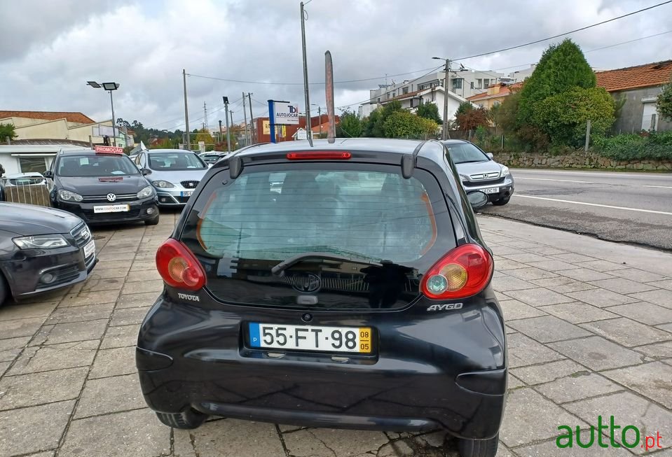 2008' Toyota Aygo photo #3