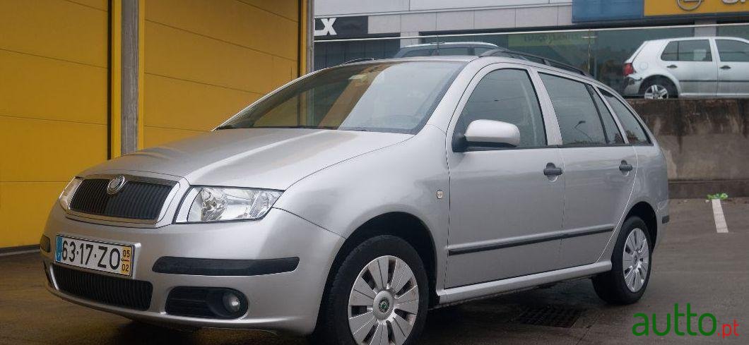 2005' Skoda Fabia Break photo #2