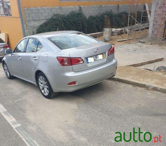 2010' Lexus Is-200 Executive 5G photo #4