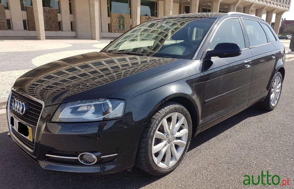 2012' Audi A3 Sportback photo #2