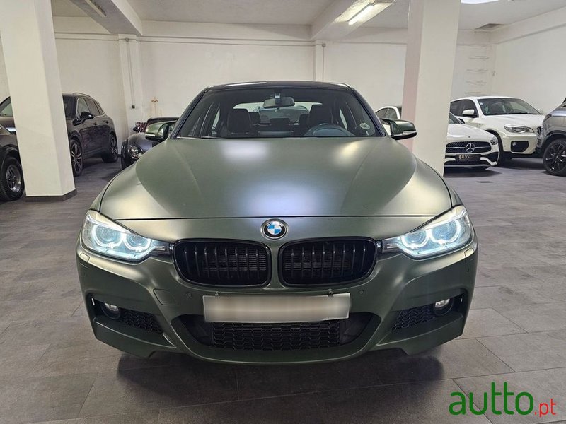 2012' BMW Série 3 I Pack M photo #3