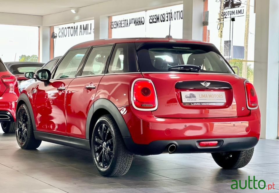 2015' MINI Cooper photo #6