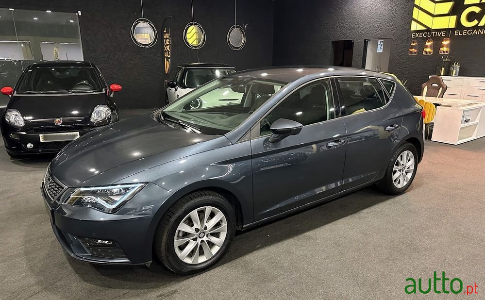 2020' SEAT Leon 1.6 Tdi Xcellence photo #5