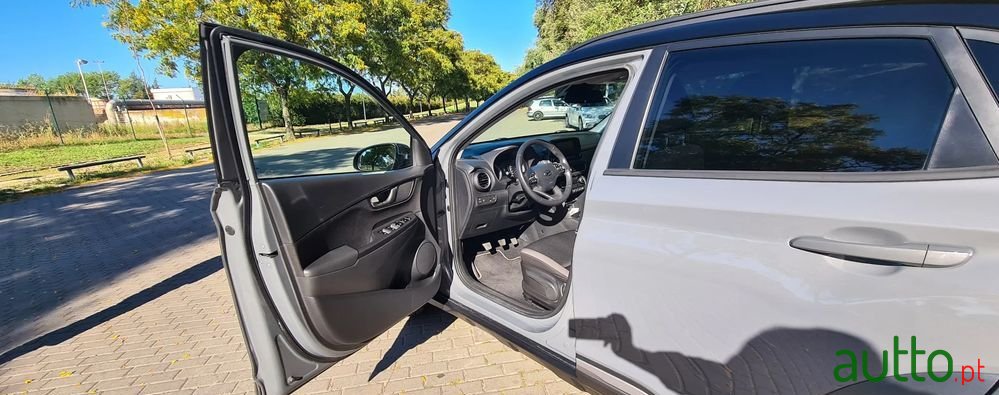 2018' Hyundai Kauai 1.0 T-Gdi Premium photo #2