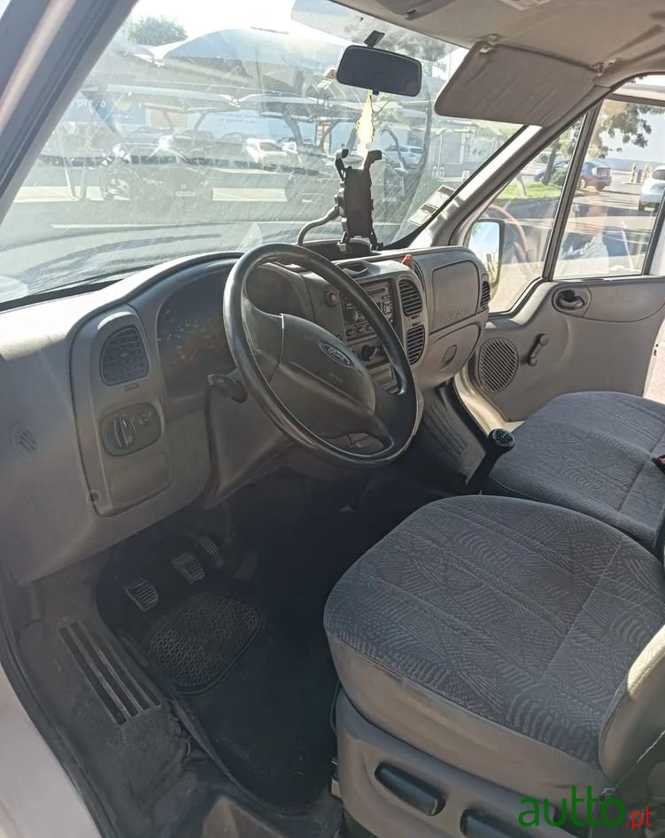 2006' Ford Transit photo #3