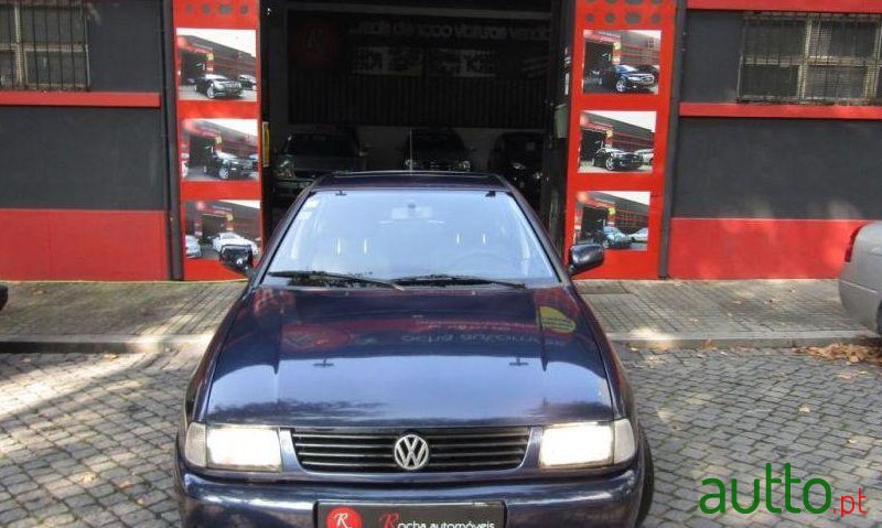 1999' Volkswagen Polo Classic 1.4 photo #2