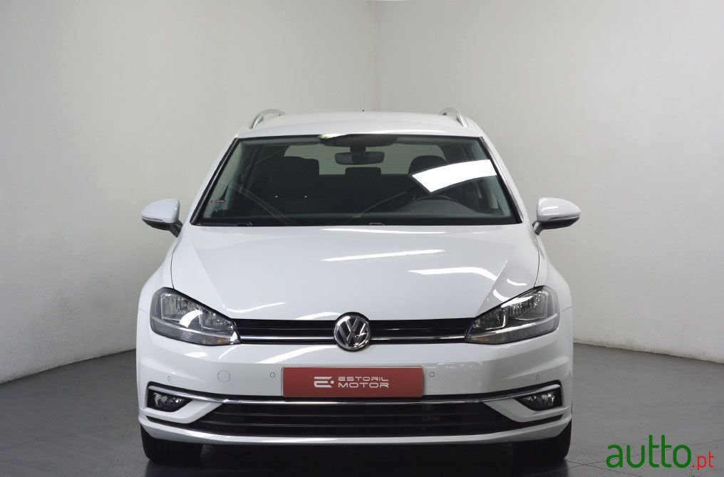 2019' Volkswagen Golf Variant photo #2