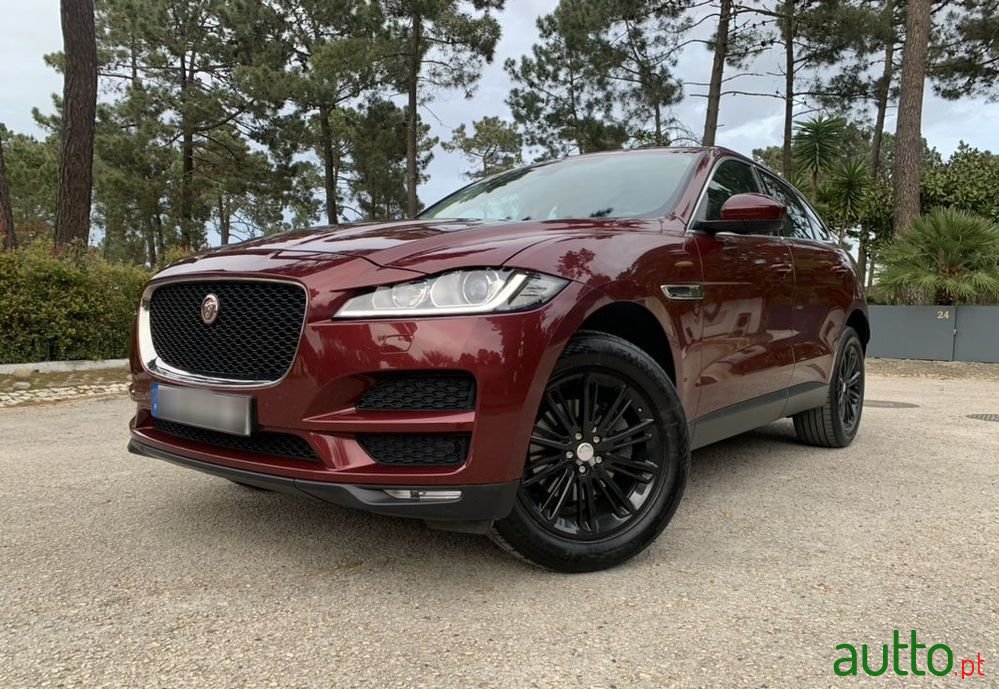 2016' Jaguar F-Pace photo #3