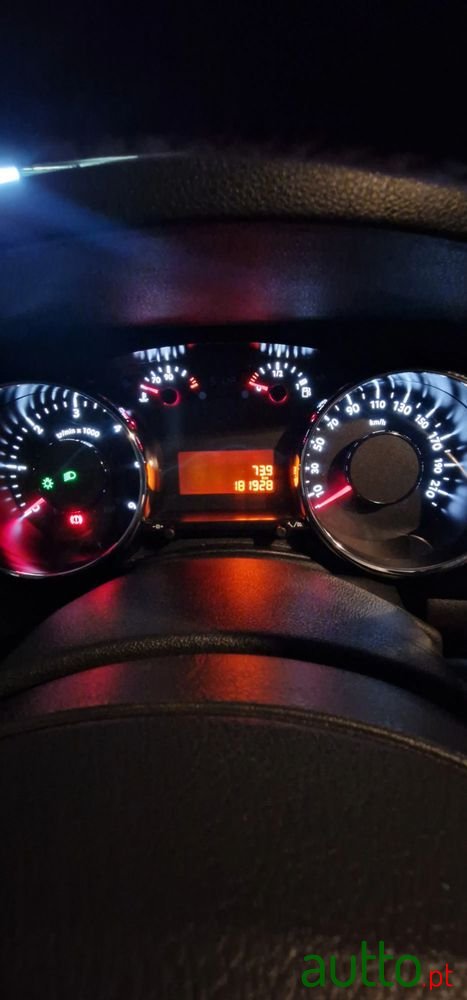 2013' Peugeot 3008 photo #5