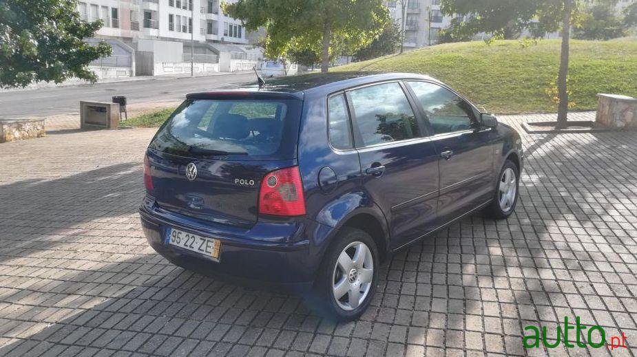 2004' Volkswagen Polo photo #1