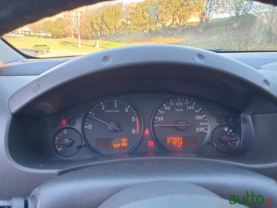 2010' Nissan Navara photo #3