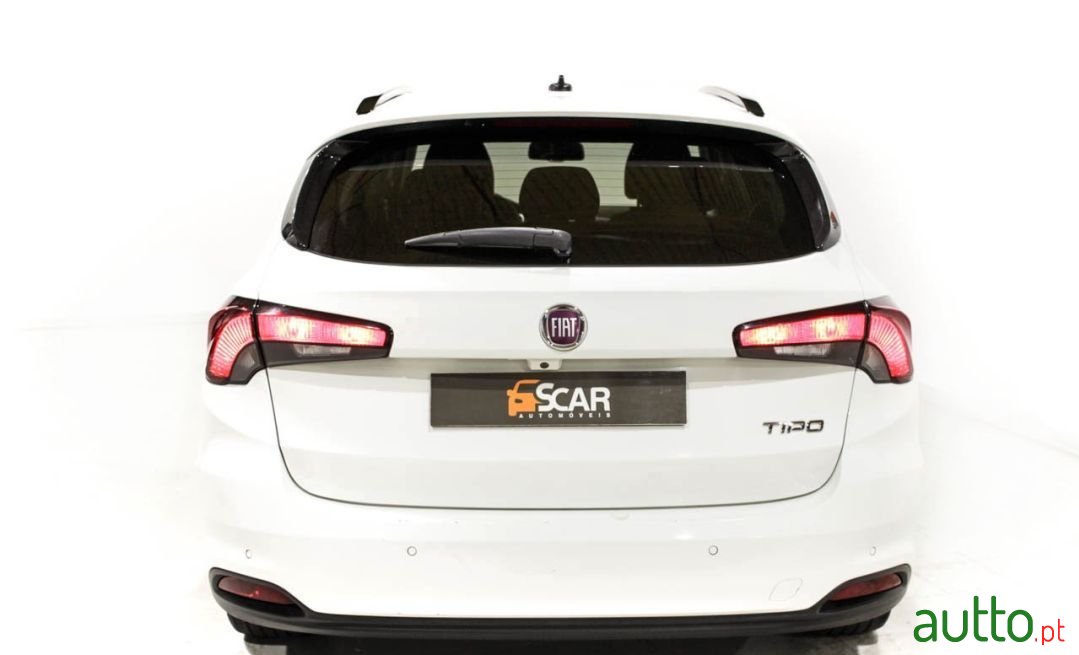 2018' Fiat Tipo Station Wagon photo #4