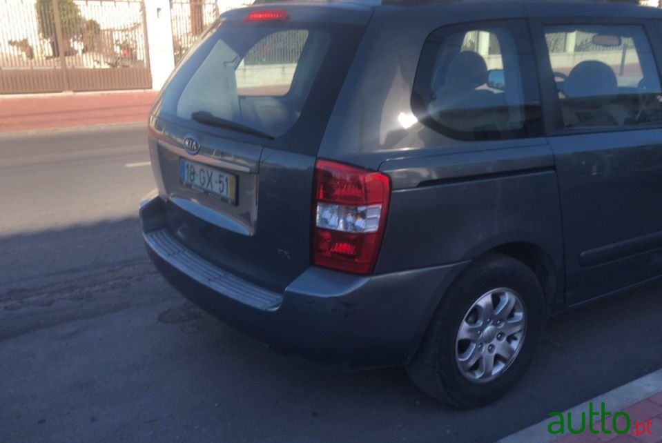 2008' Kia Carnival photo #2