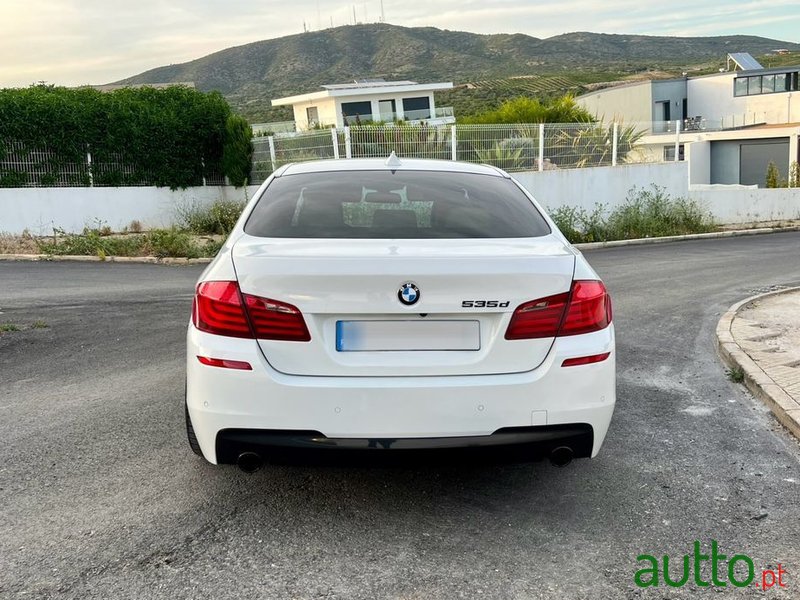 2012' BMW 535 D Pack M Auto photo #5