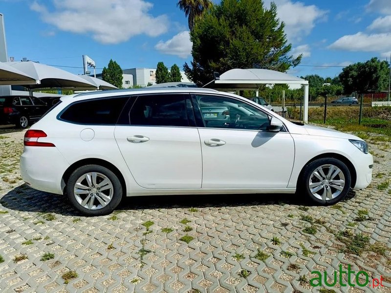 2015' Peugeot 308 Sw photo #5