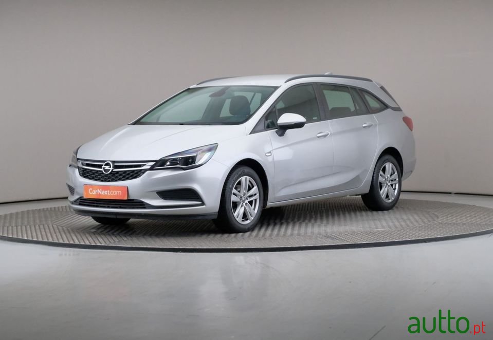 2017' Opel Astra Sports Tourer photo #1