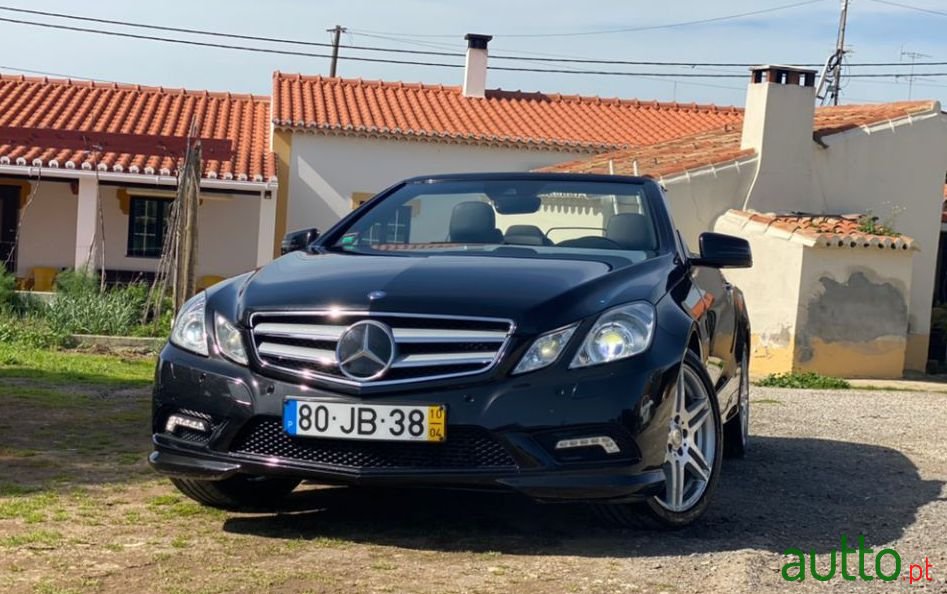 2010' Mercedes-Benz E-250 photo #3