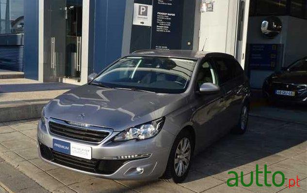 2017' Peugeot 308 Sw photo #1