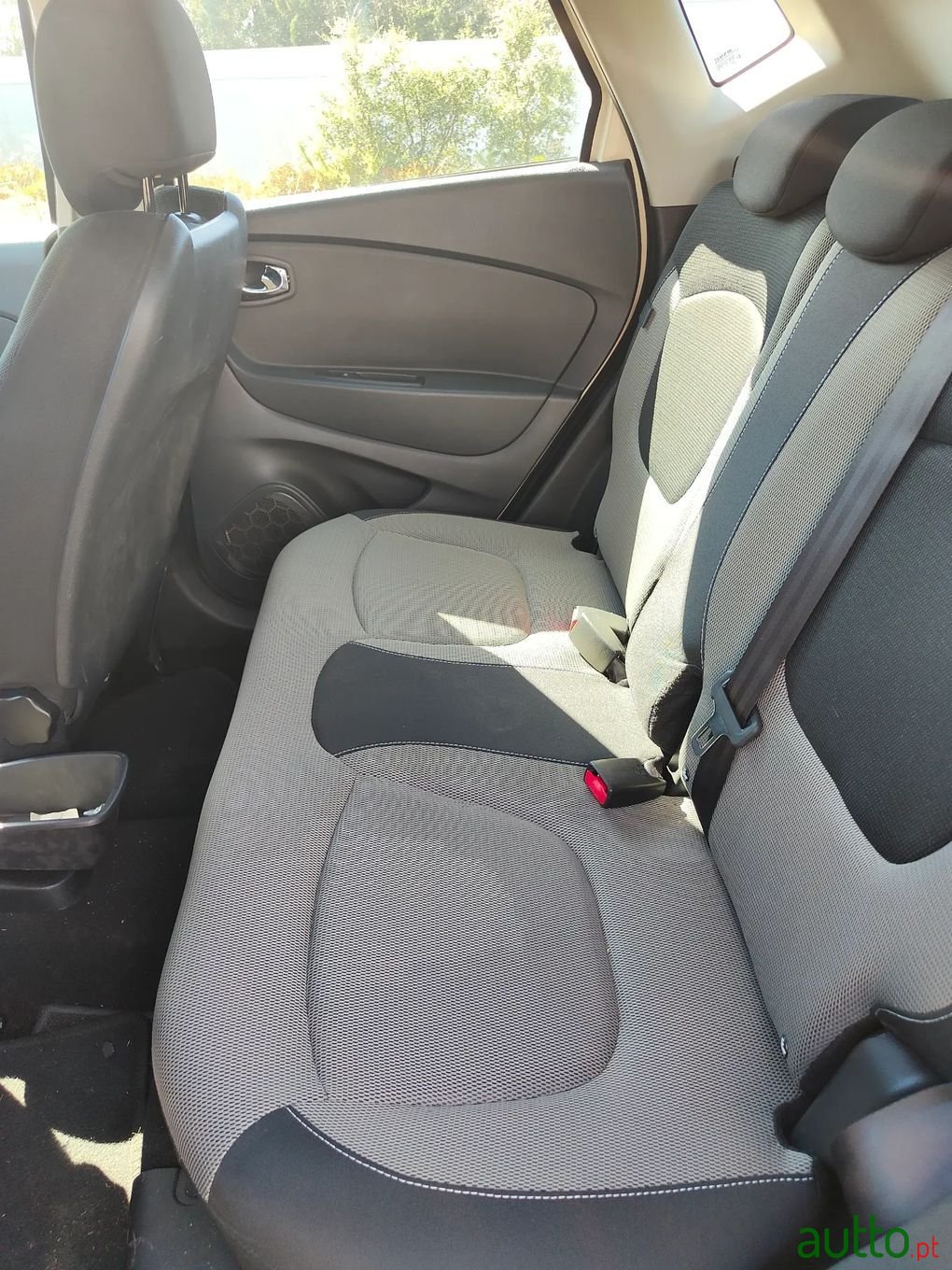 2016' Renault Captur photo #5