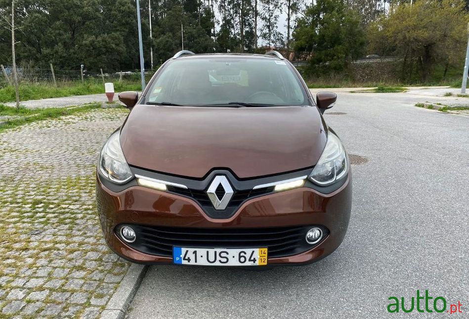 2014' Renault Clio Sport Tourer photo #1