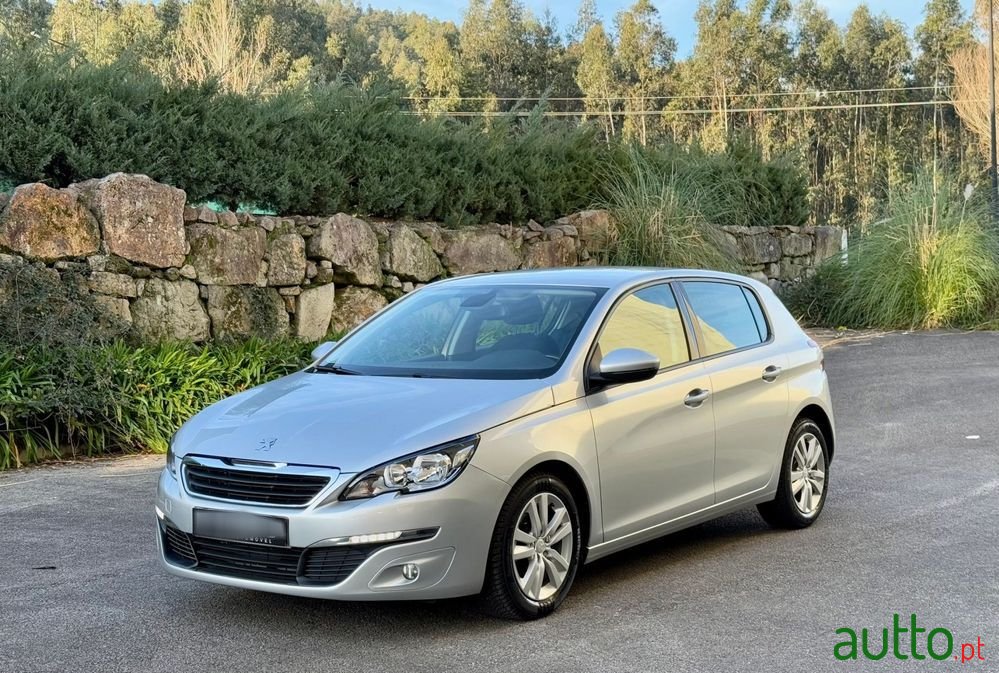 2016' Peugeot 308 1.6 Bluehdi Active photo #2