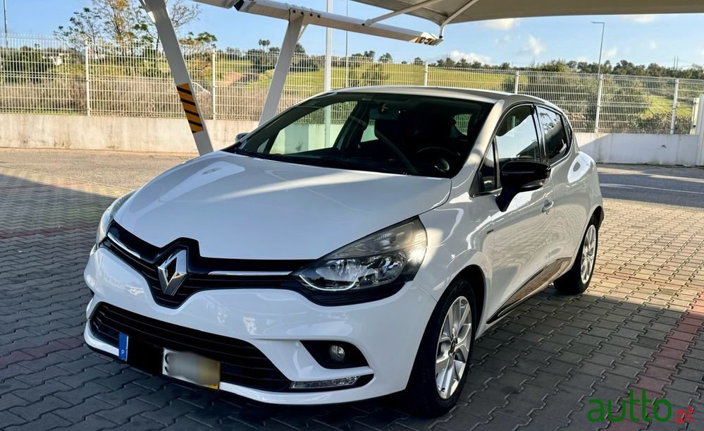 2019' Renault Clio 1.0 Tce Limited photo #5