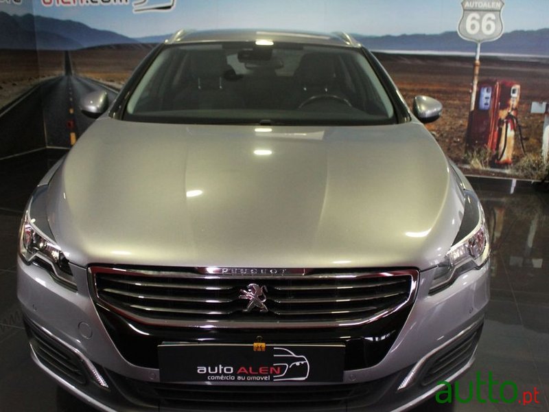 2016' Peugeot 508 Sw photo #2