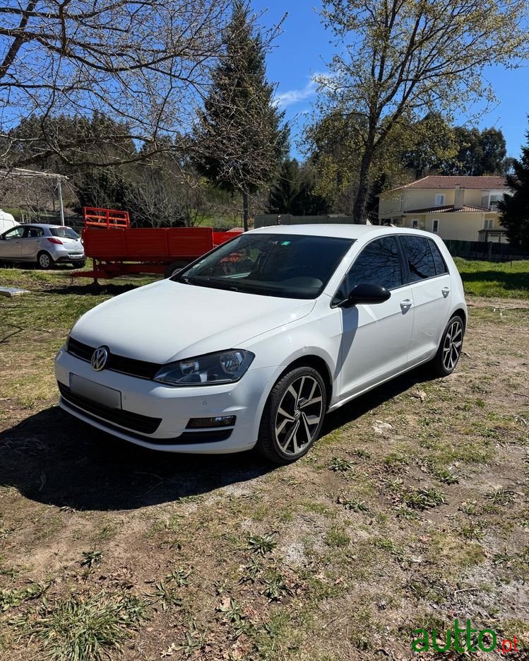 2015' Volkswagen Golf photo #1