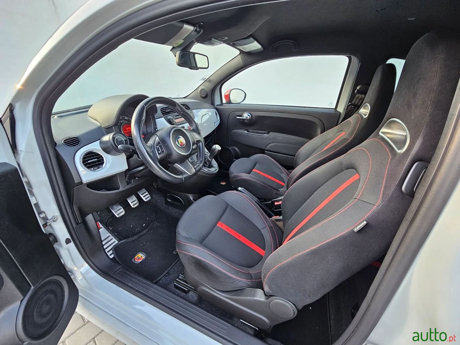 2013' Fiat Abarth 500 photo #4