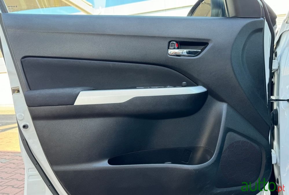 2016' Suzuki Vitara photo #4
