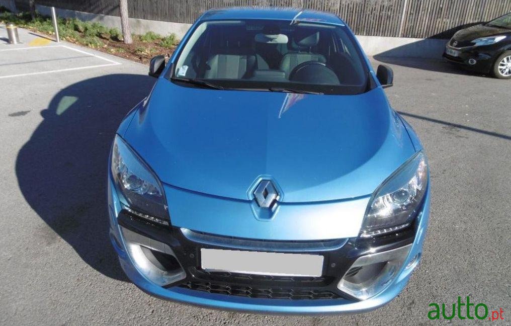 2013' Renault Megane photo #3
