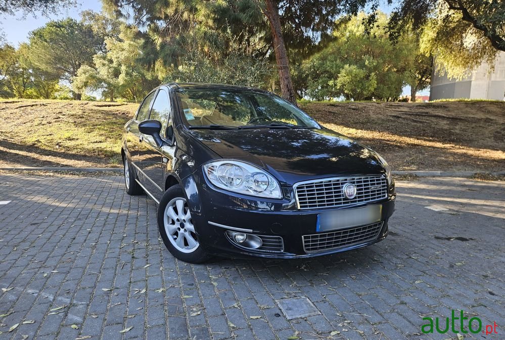 2008' Fiat Linea 1.3 M-Jet Emotion photo #1
