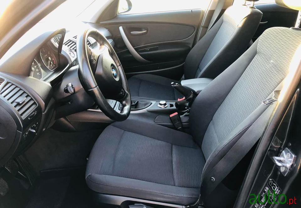 2008' BMW 118 photo #6