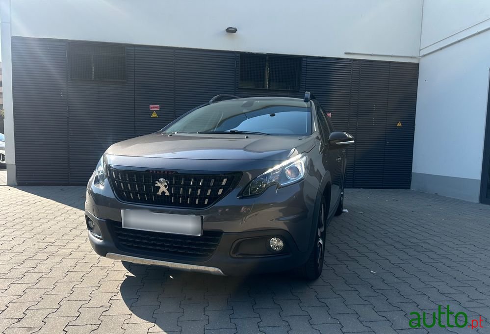 2017' Peugeot 2008 Puretech photo #2