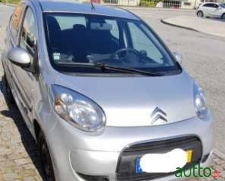 2011' Citroen C1 photo #2