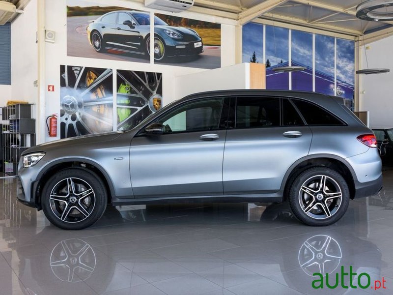 2020' Mercedes-Benz Classe Glc De 4Matic photo #2