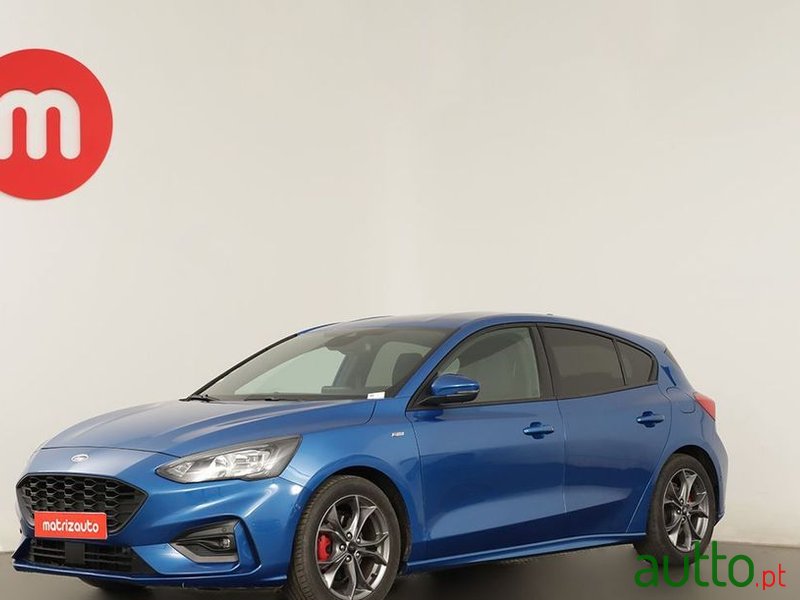 2021' Ford Focus St-Line photo #2
