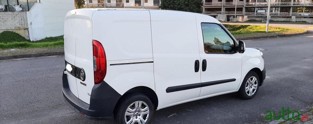 2015' Fiat Doblo photo #5