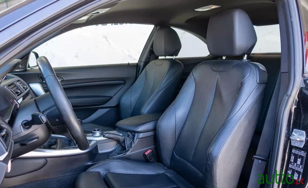 2017' BMW Série 2 D Coupe Pack M photo #5