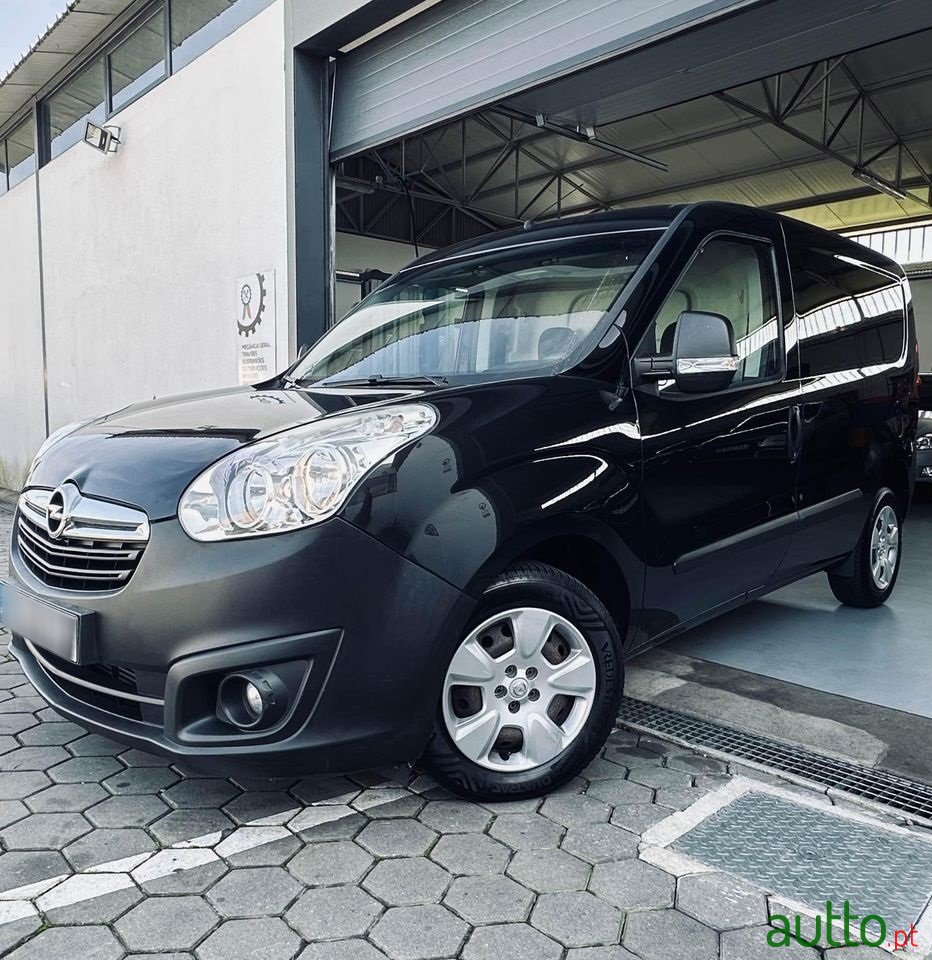 2017' Opel Combo photo #4