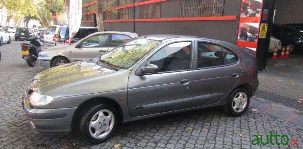 1996' Renault Megane 1.6 Rt photo #1