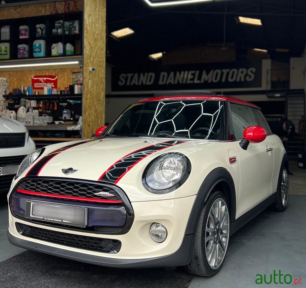 2016' MINI Cooper D 3 Portas photo #1